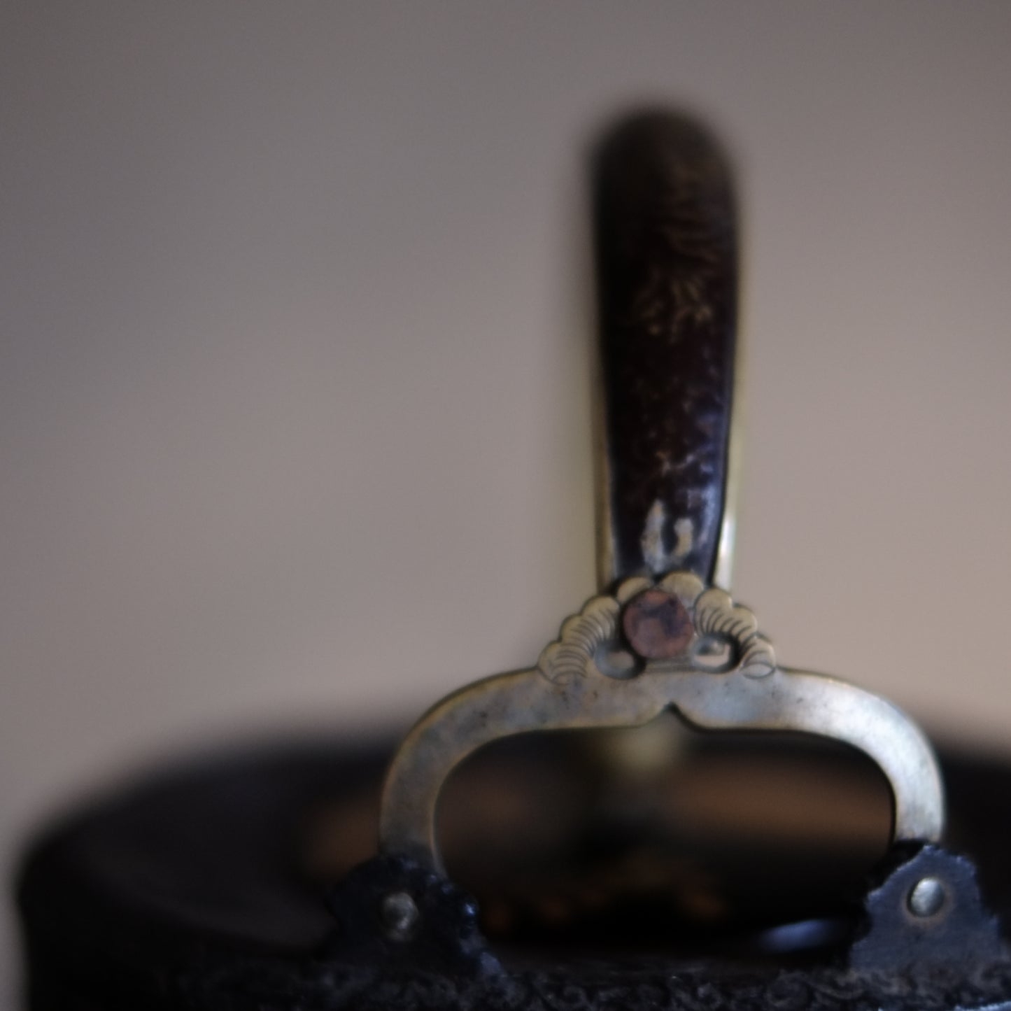 時代　研出蒔絵蓋　鉄銚子　対　燗鍋　時代箱付 (江戸時代)