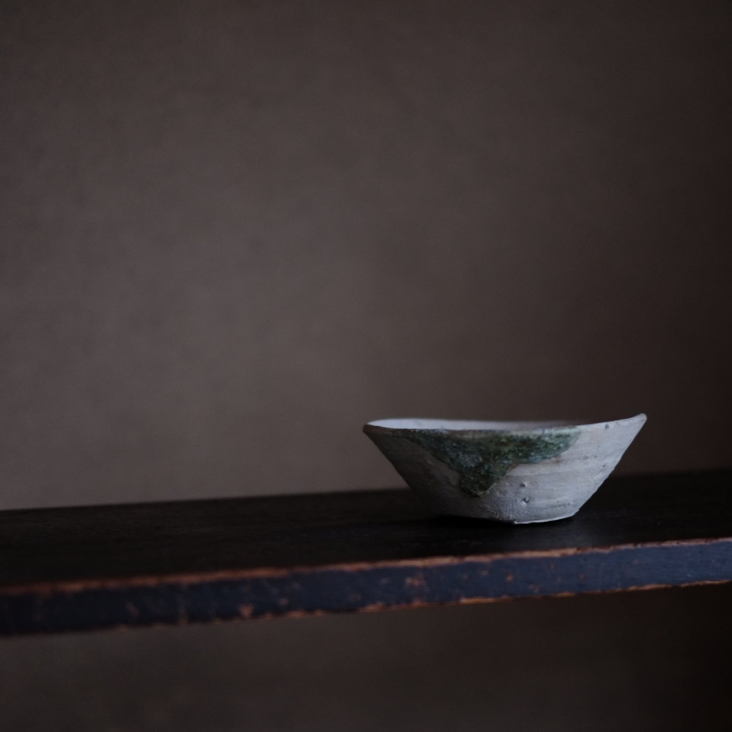 閑かな佇いの　山茶碗　(鎌倉-室町時代)