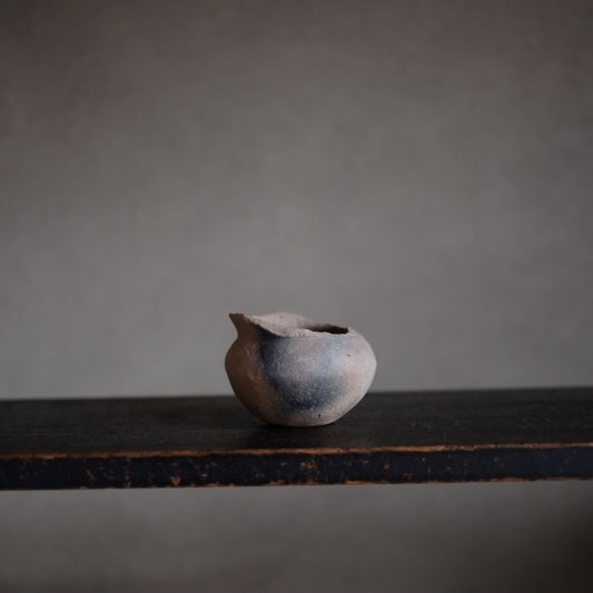 時代　黒斑　弥生土器・土師器小壺　(弥生〜古墳時代)