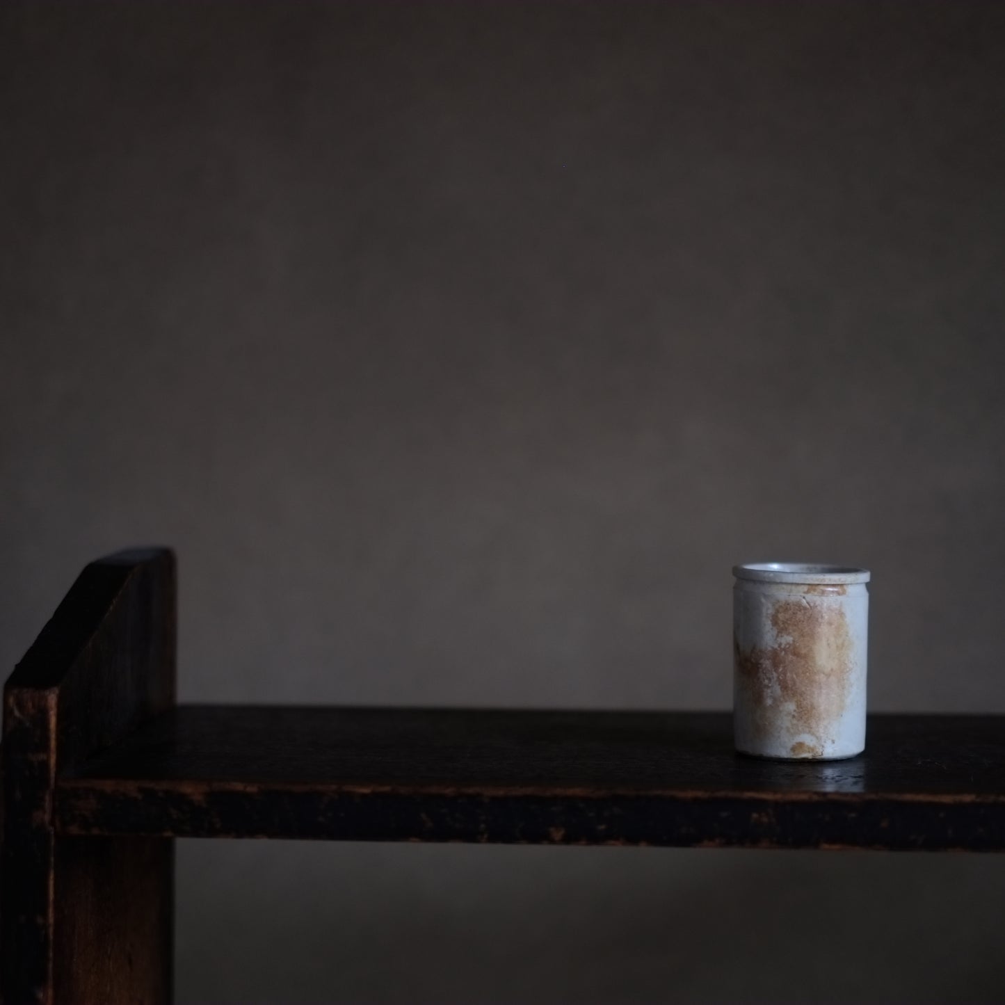 時代　イギリス　ストーンウェア　ジャムポット(19世紀末-20世紀半)