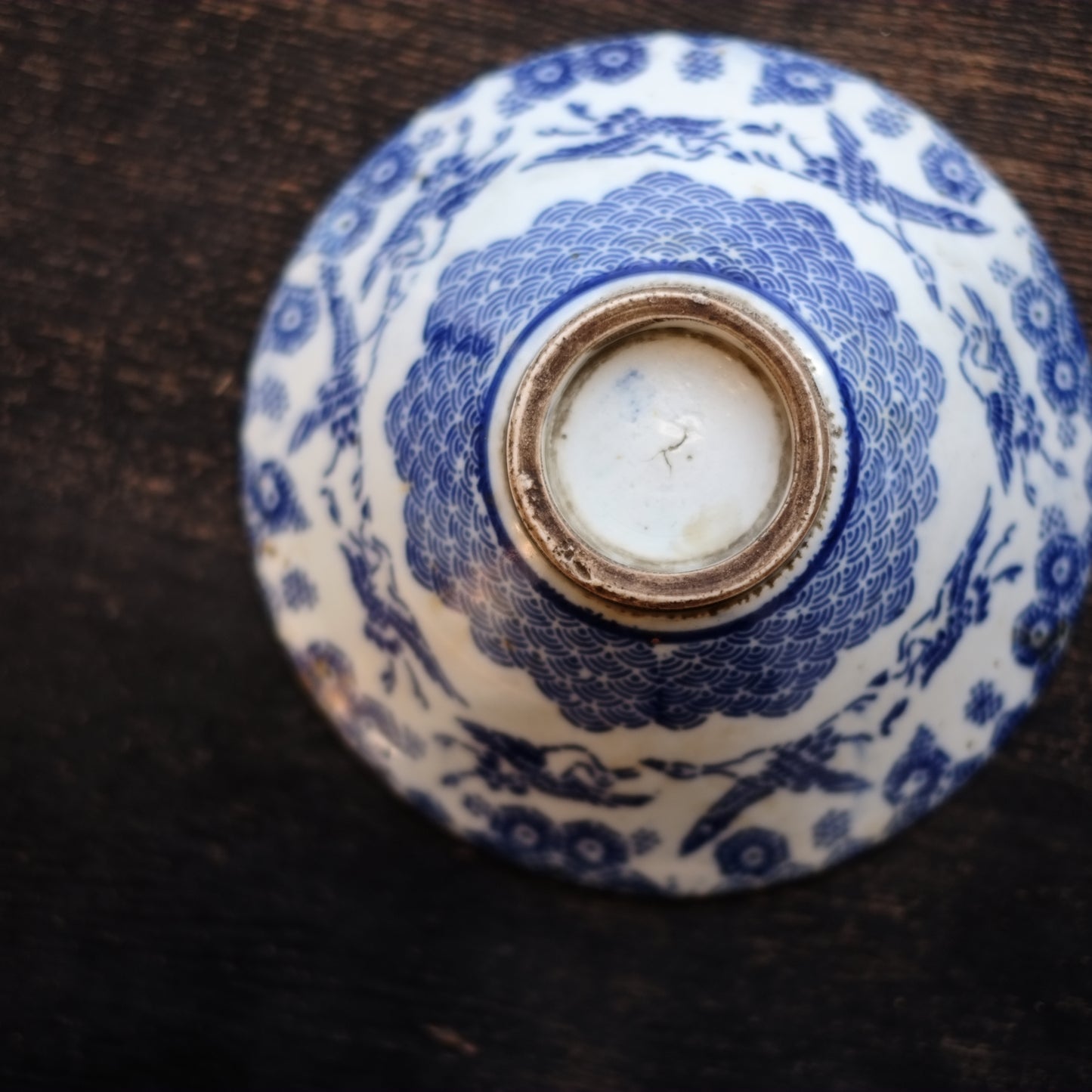 時代　紙摺印判　鶴青海波花文　平茶碗 (明治前期19世紀末)