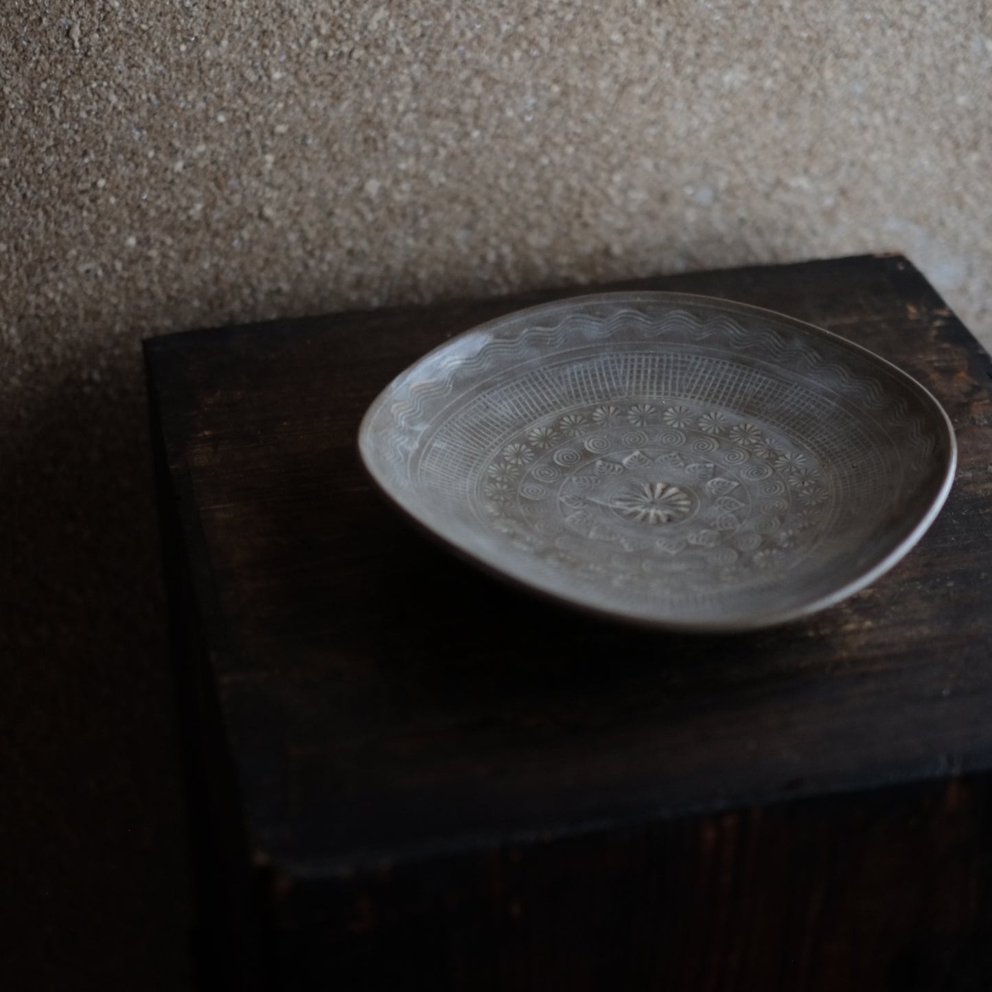 時代　三島手　三ツ足 丸皿