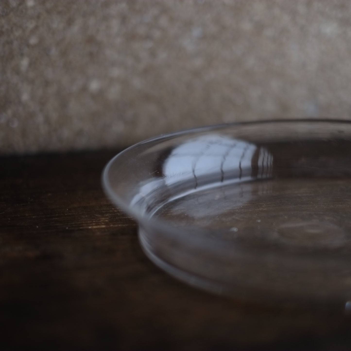 時代　吹きガラス　端反り平皿