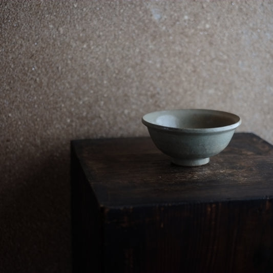 時代 ベトナム古陶 青磁茶碗 (17–19世紀)