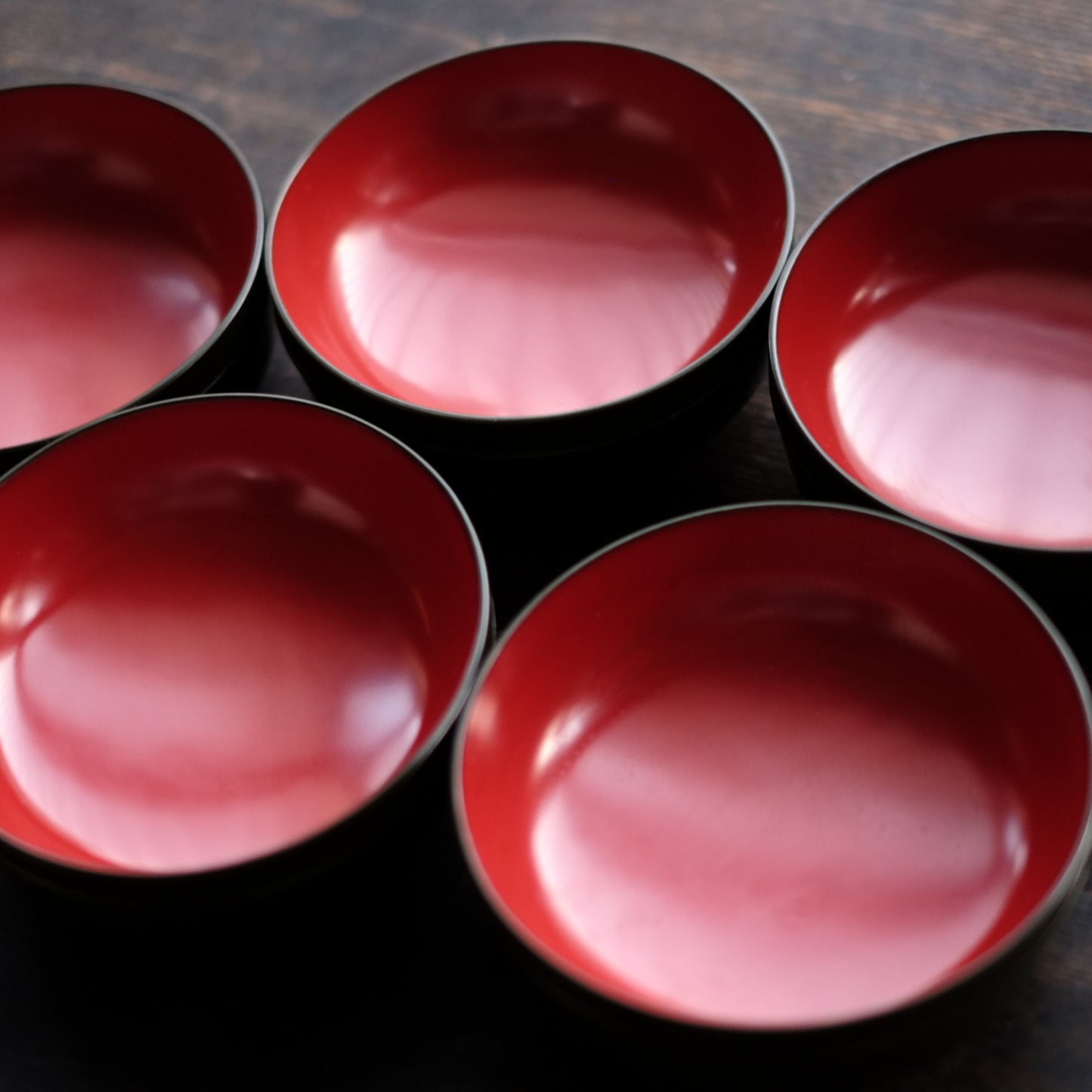 青漆内朱塗　布着蓋付平椀　5客セット　(明治初期)