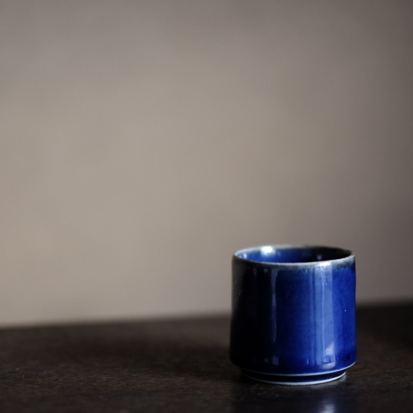 古伊万里総瑠璃釉　覗き猪口　筒杯　 江戸時代　(18-19世紀)