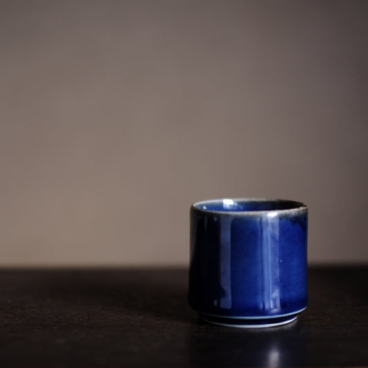 古伊万里総瑠璃釉　覗き猪口　筒杯　 江戸時代　(18-19世紀)