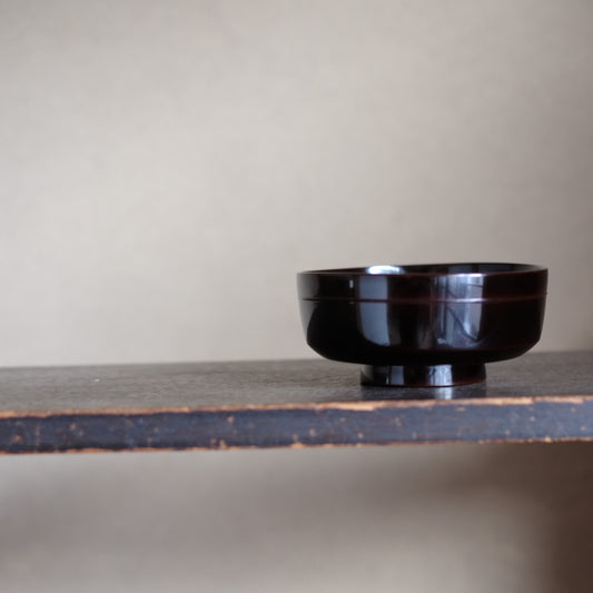 時代 黒漆真塗面取平椀(19世紀)