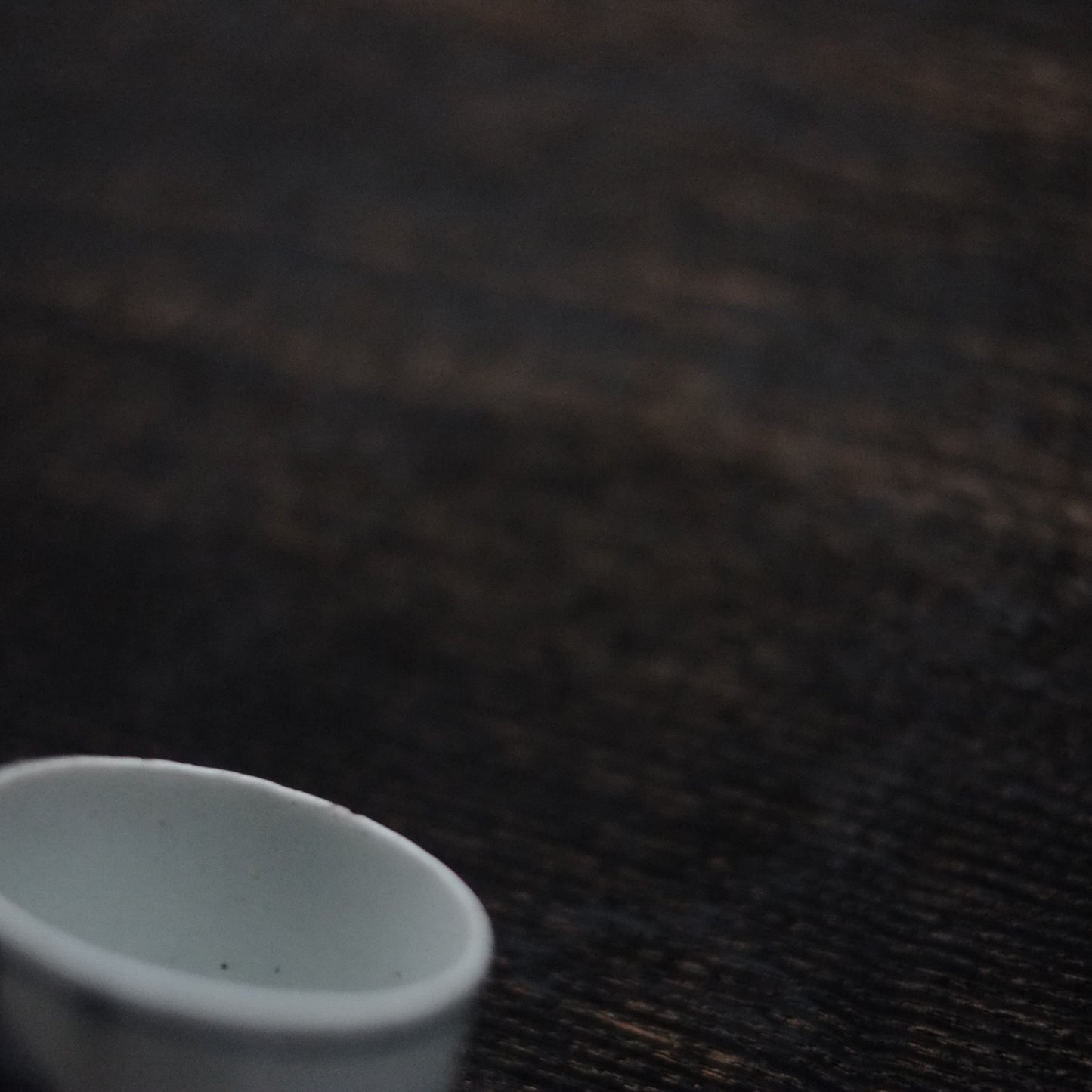 古伊万里　竹林賢人図　覗き猪口　筒杯　 江戸時代　(18-19世紀)