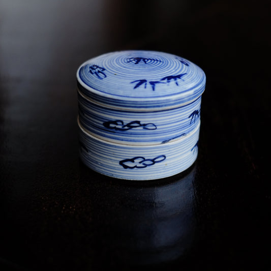 時代 松笹横縞文 蓋付二段重 (19世紀)