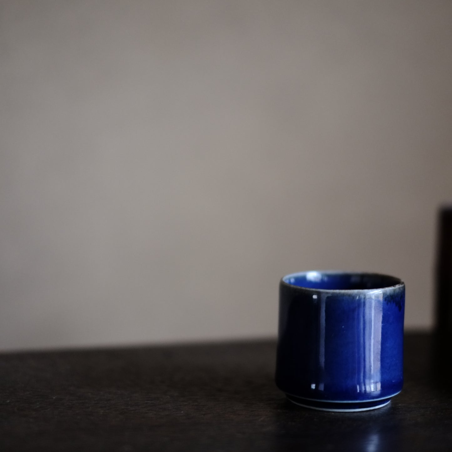 古伊万里総瑠璃釉　覗き猪口　筒杯　 江戸時代　(18-19世紀)