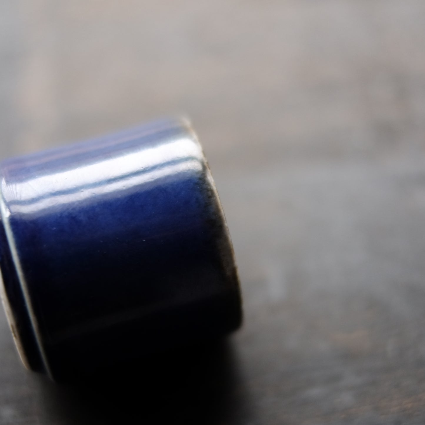 古伊万里総瑠璃釉　覗き猪口　筒杯　 江戸時代　(18-19世紀)