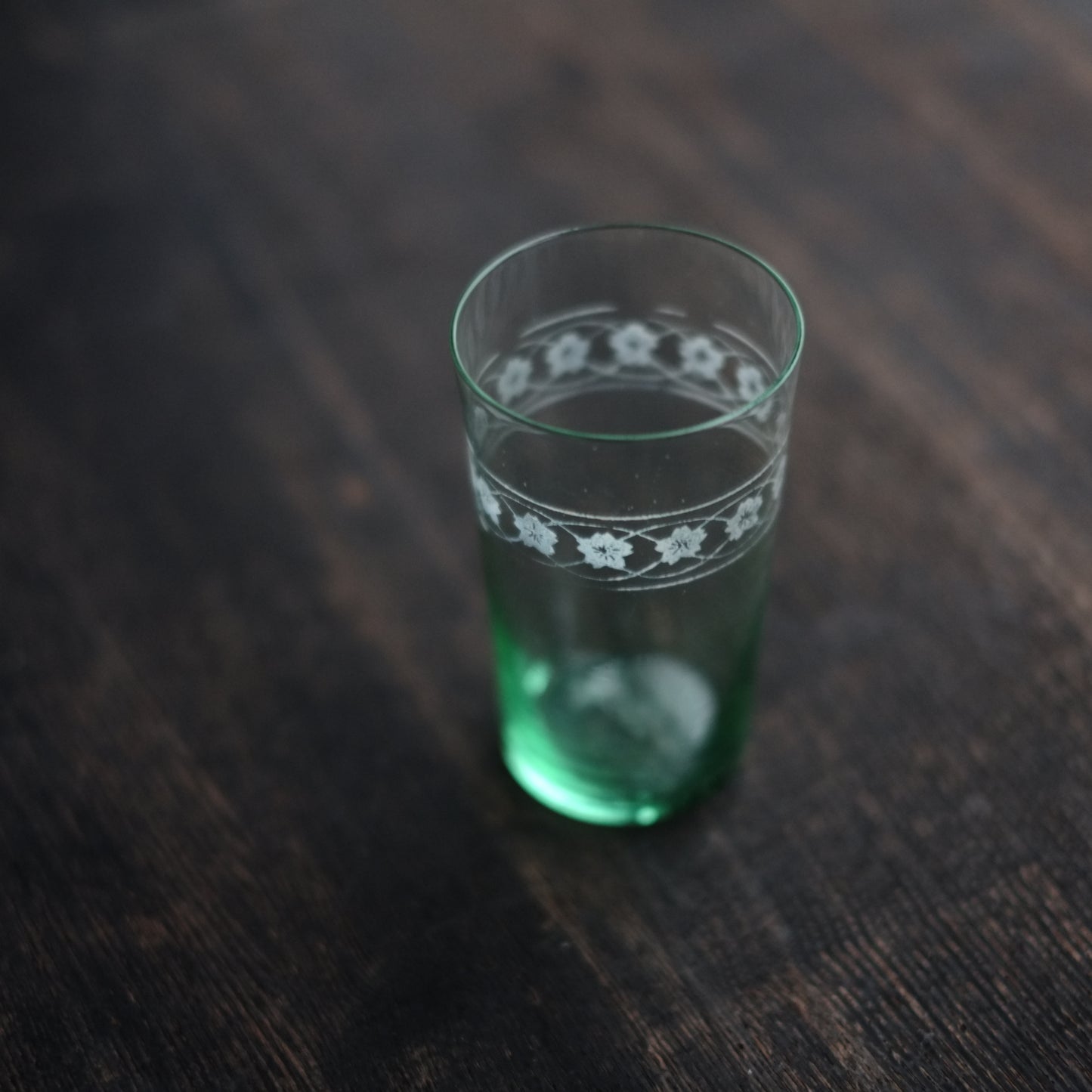 時代　型吹ガラス　サンドブラスト 花文繋ぎグラス　(大正-戦前)