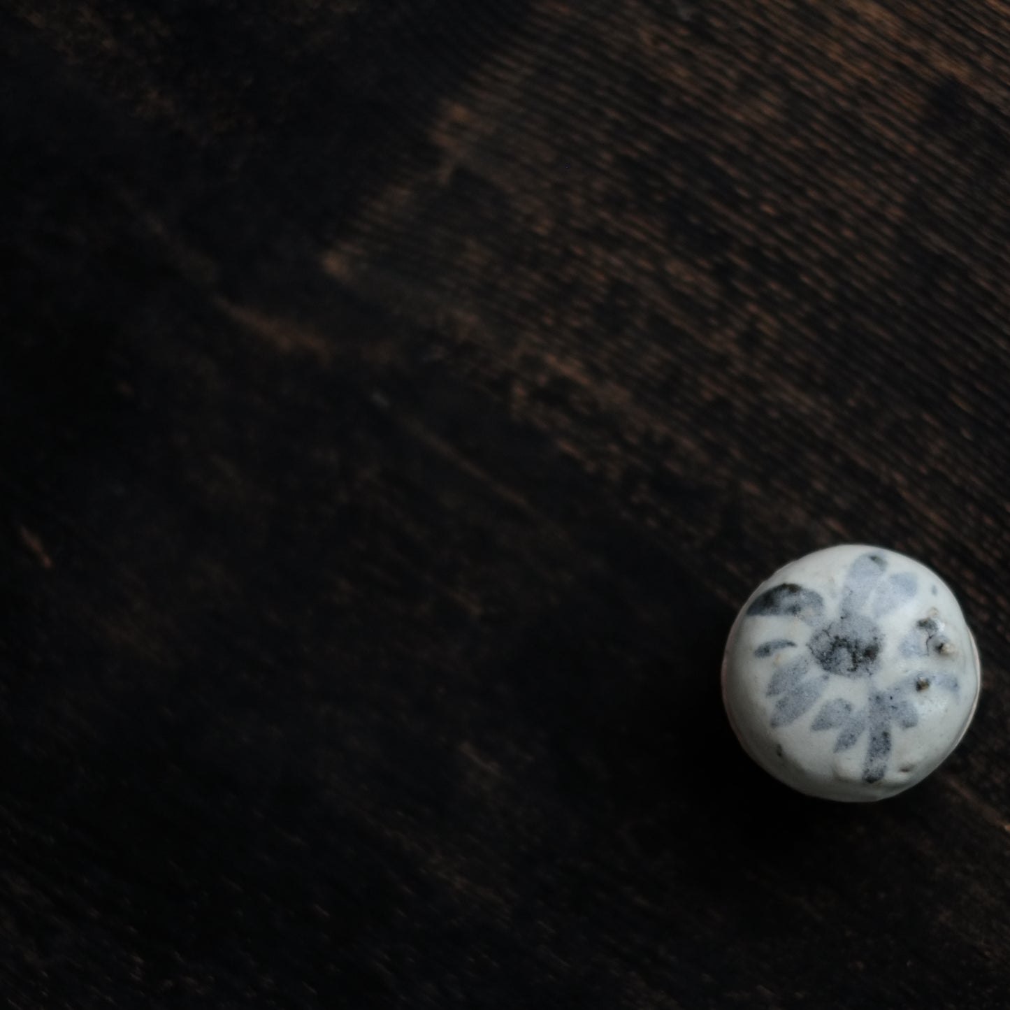 呉須染付花紋 香合　小合子　(明朝　16-17世紀)