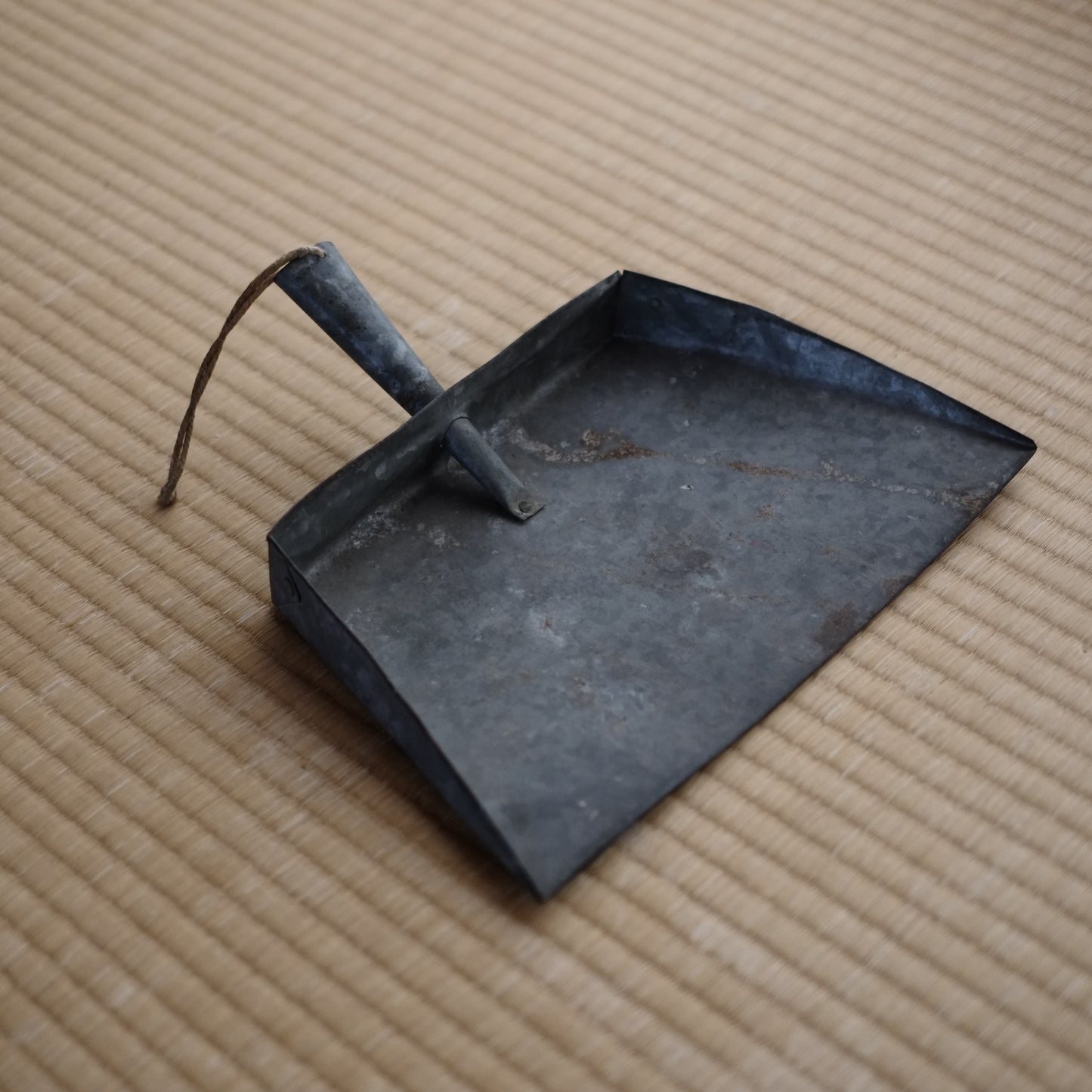 時代　トタン　チリトリ（大正ー戦前頃）