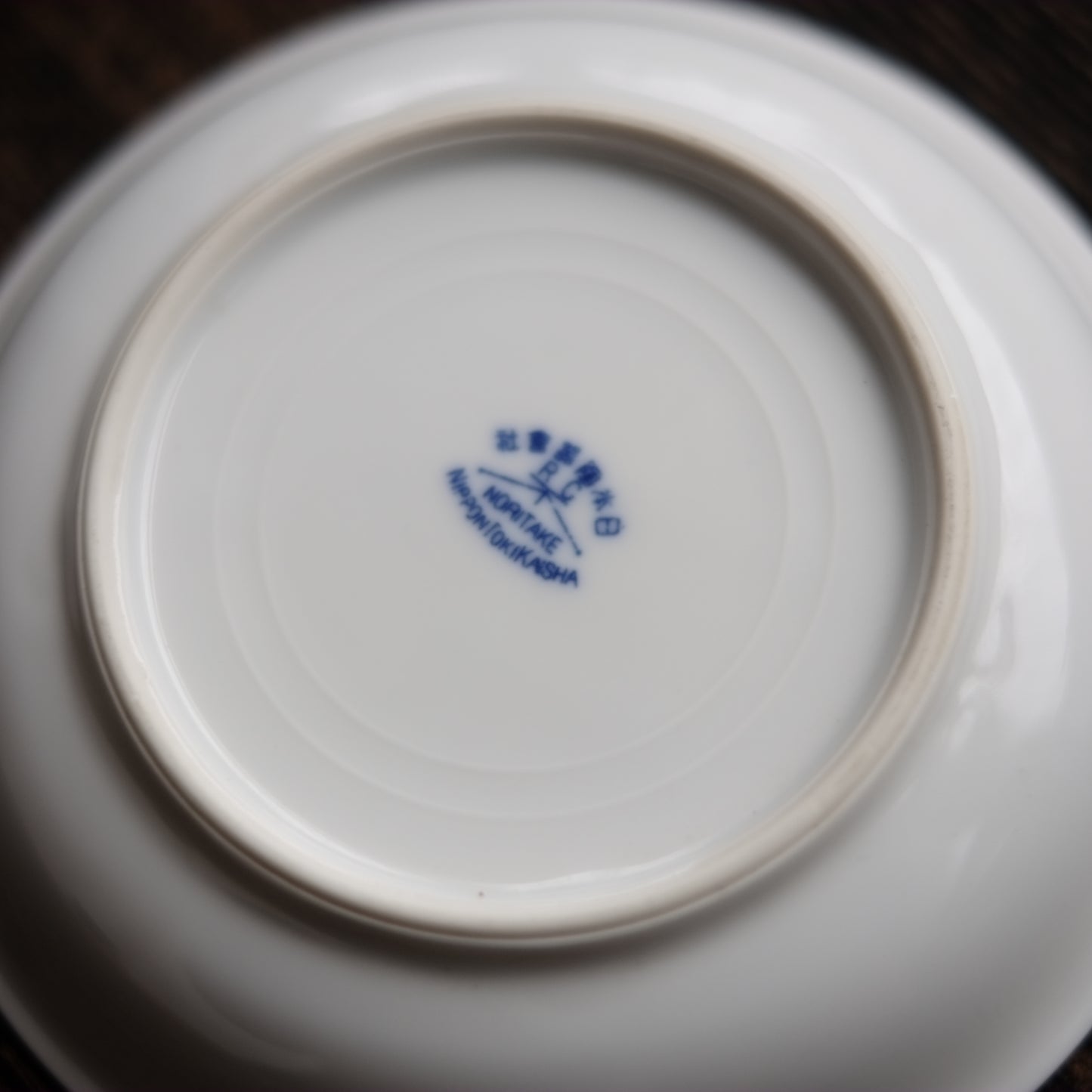 時代　オールドノリタケ　葡萄唐草文　白磁小皿　
(大正元年1912年頃)
