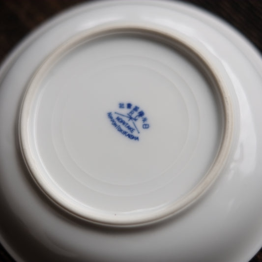 時代 オールドノリタケ 葡萄唐草文 白磁小皿
(大正元年1912年頃)
