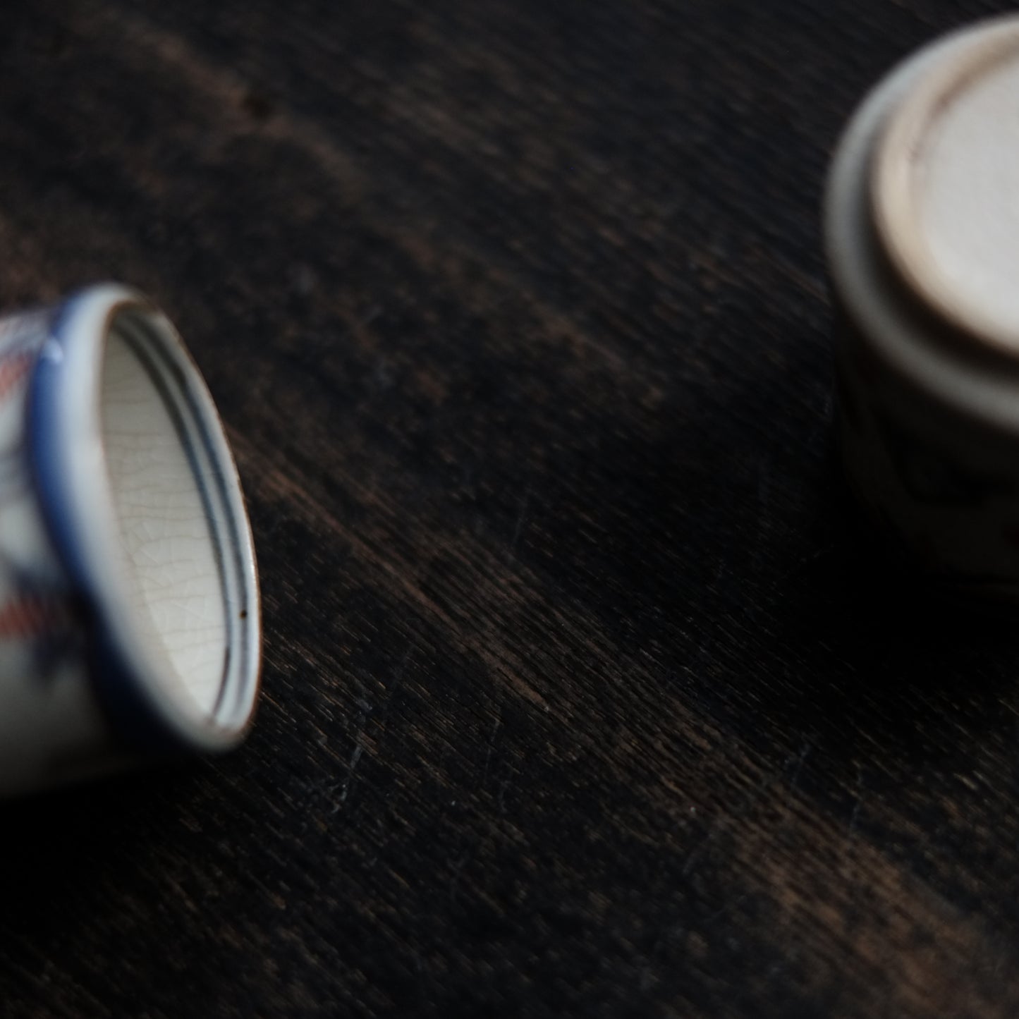 古伊万里　梅正月文様　色絵染付　覗き猪口　筒杯　 江戸時代(19世紀)