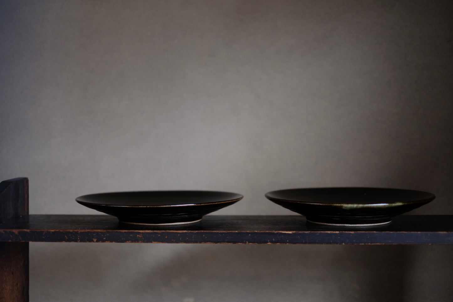 益子焼　鉄釉　6寸皿　大皿　(20世紀)