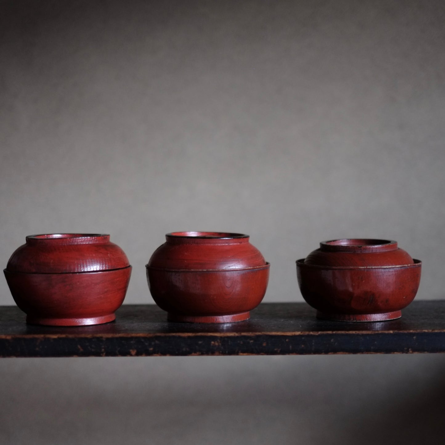 時代　吉野地方　目弾き塗　蓋付菓子椀　三客セット (江戸後期-明治初期)