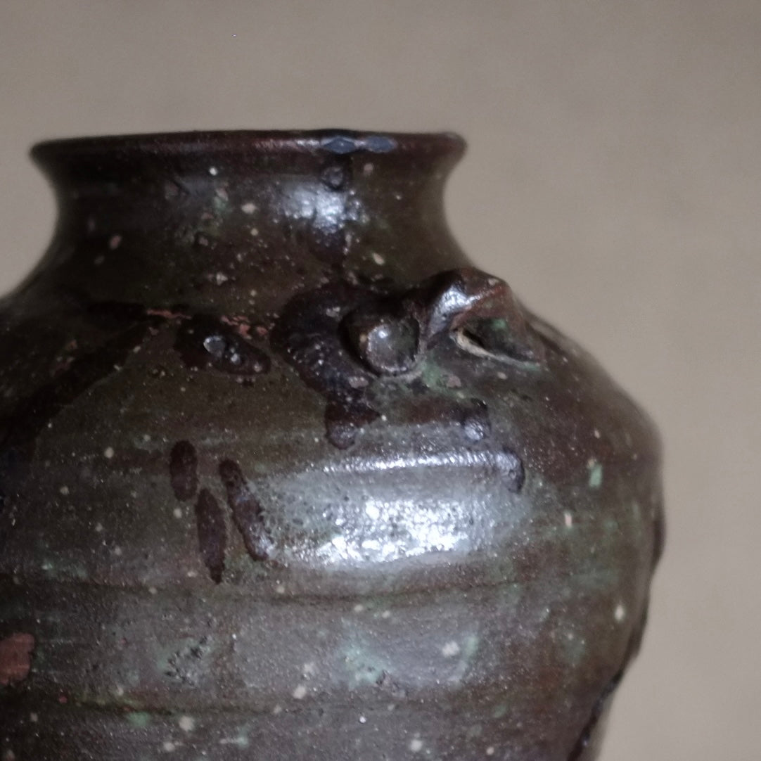 時代　褐釉三耳茶壺　(19世紀頃)