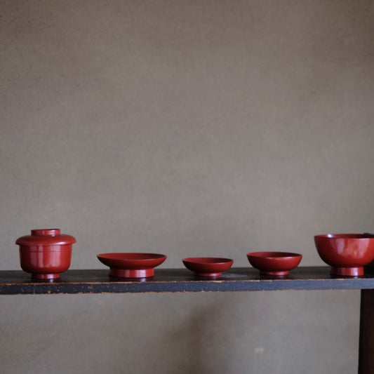 時代　赤漆　三つ椀　椿皿　壺椀セット　（幕末-明治）