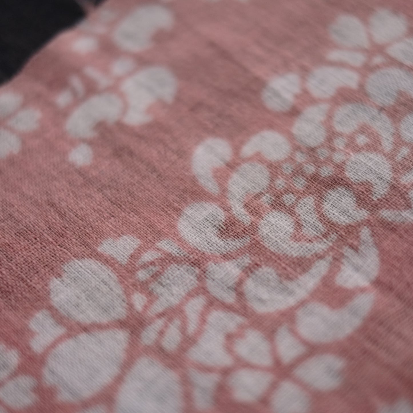 時代　古紅花染　花文木綿古布　（幕末–明治期）