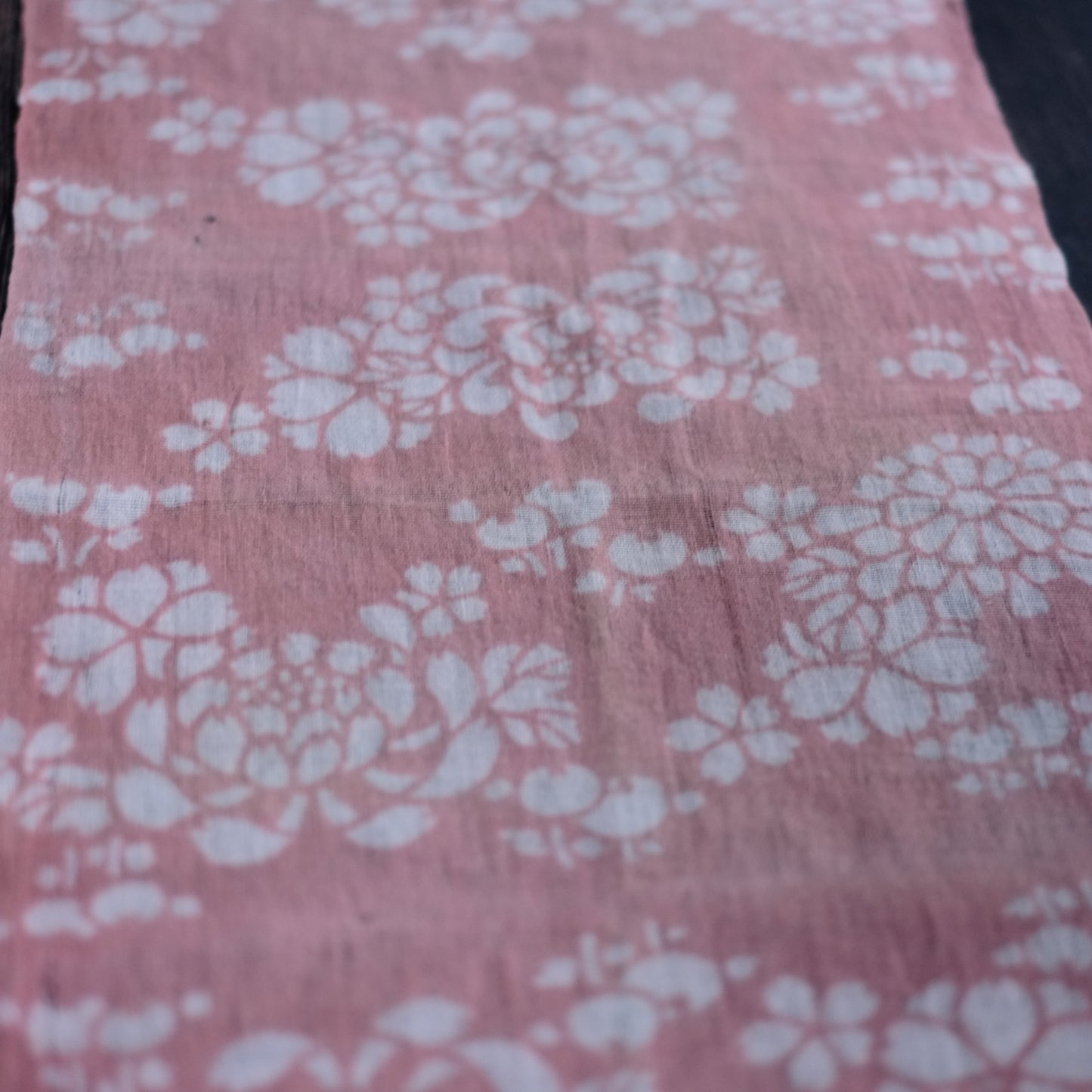 時代　古紅花染　花文木綿古布　（幕末–明治期）