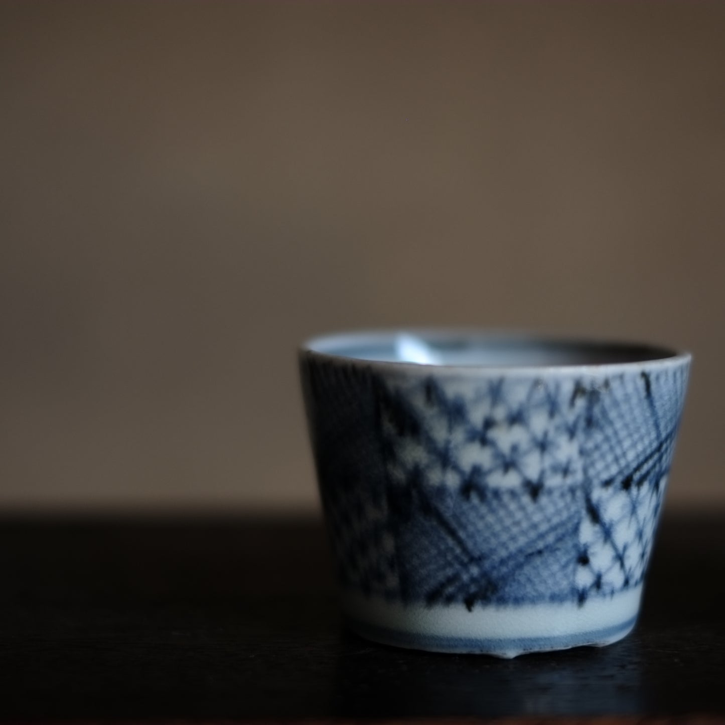 時代　古伊万里　幾何文蕎麦猪口　二客組 （江戸後期）