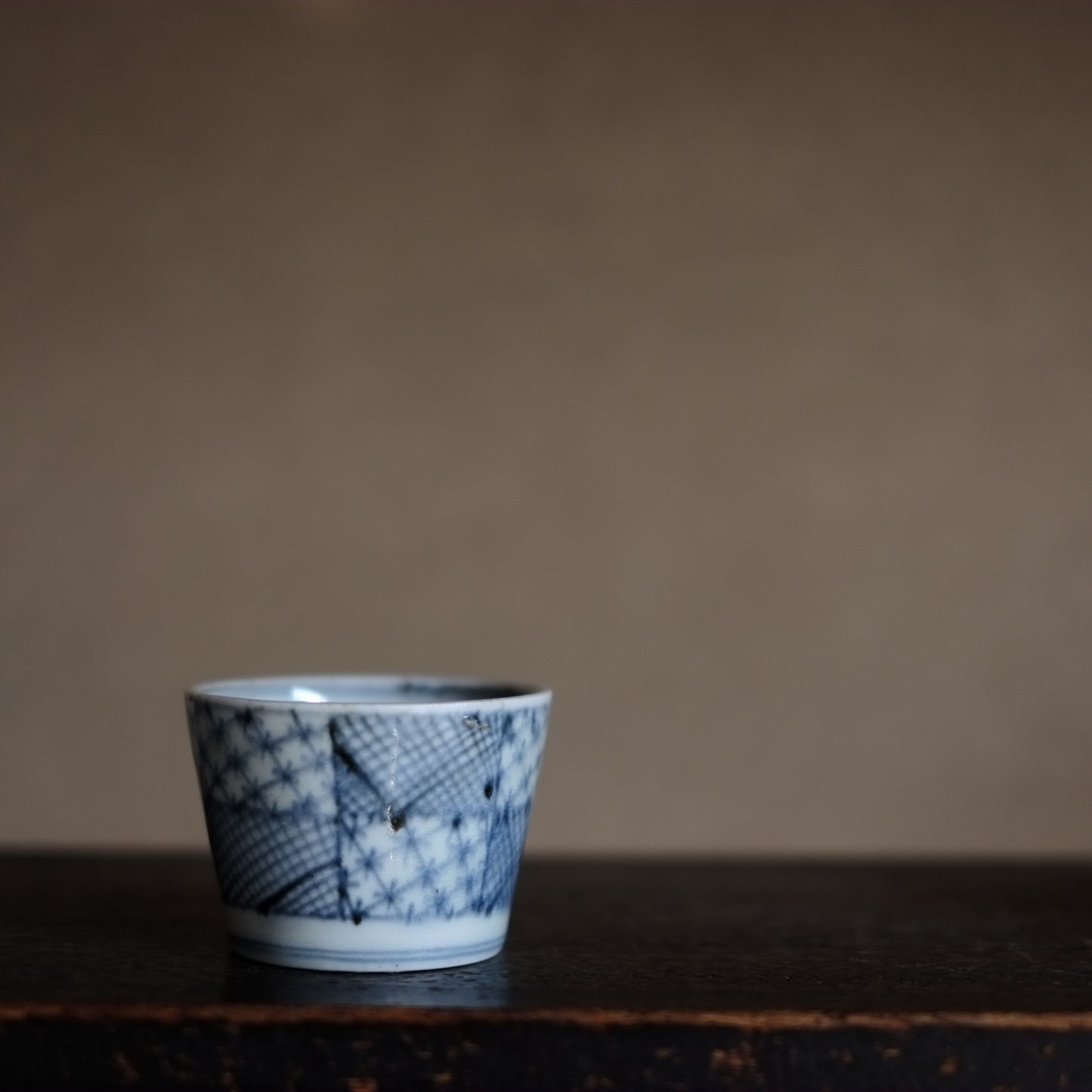時代　古伊万里　幾何文蕎麦猪口　二客組 （江戸後期）