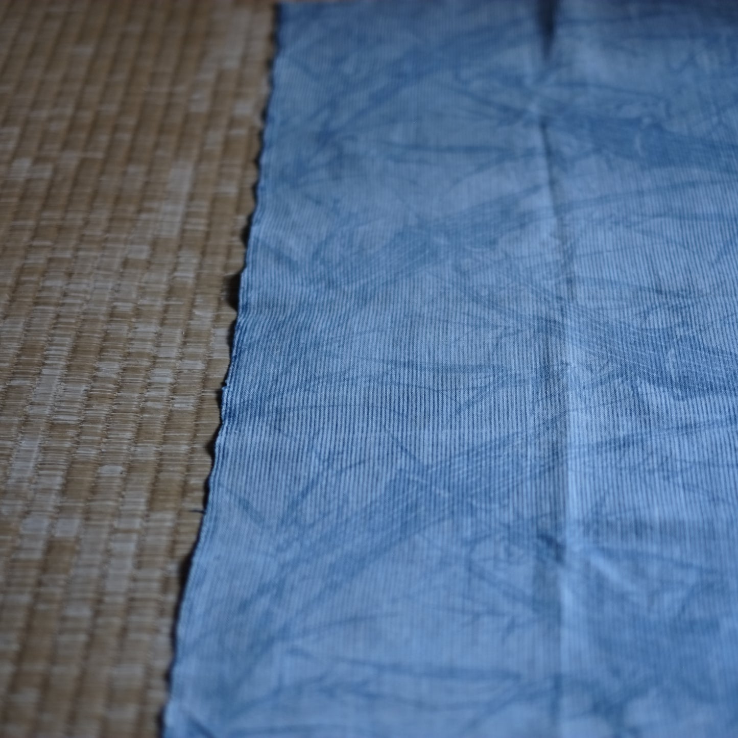 時代　薄藍細縞竹笹文木綿古布　(大正–昭和初期)