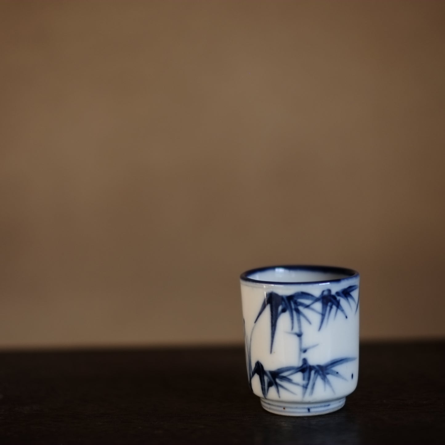 時代　笹文染付　覗き猪口(江戸-明治)19世紀