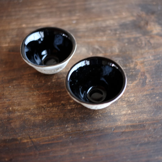 時代　花刻文内黒釉杯　（20世紀）