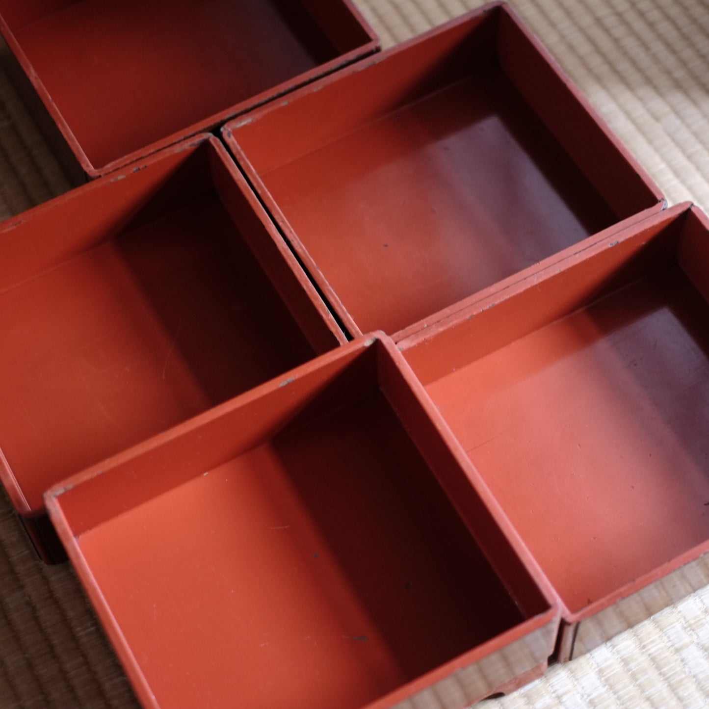 時代　縁朱木地塗五段重箱　（幕末-明治初期)19世紀末