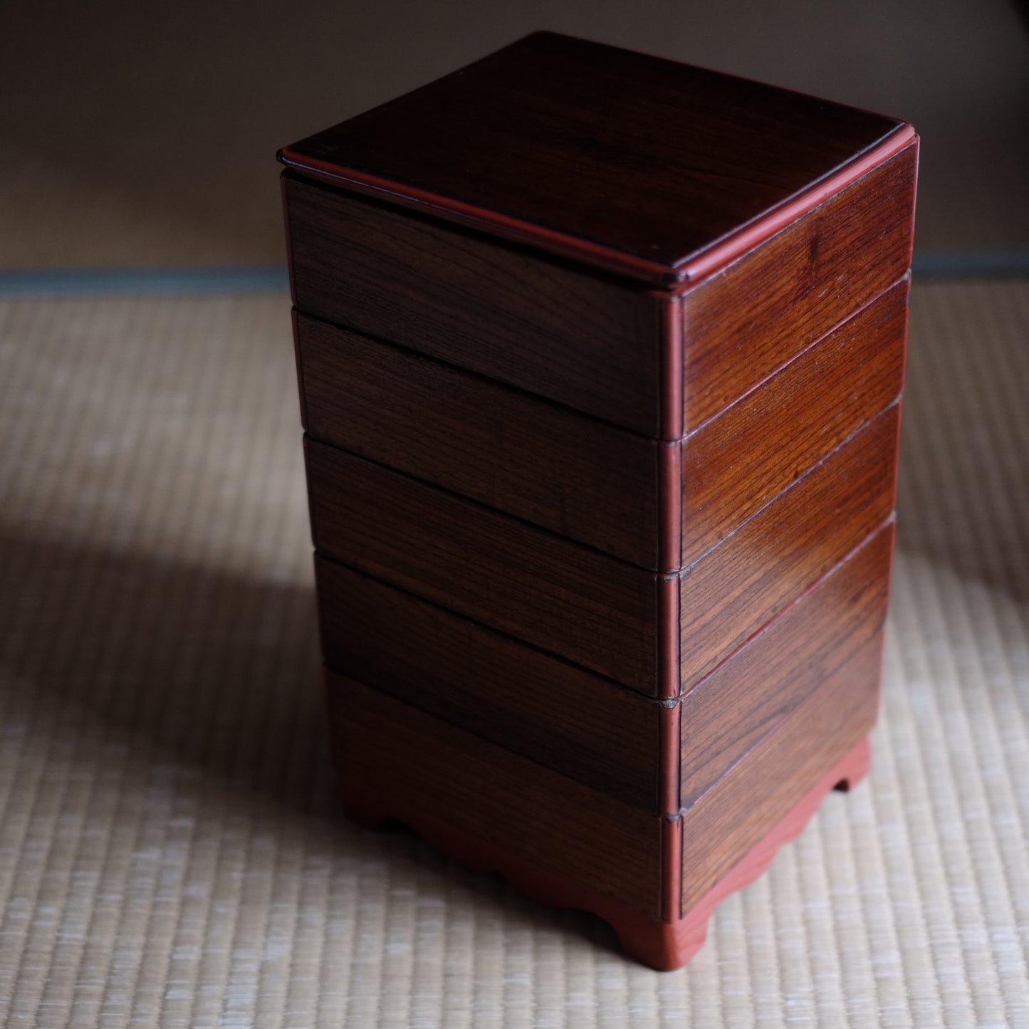 時代　縁朱木地塗五段重箱　（幕末-明治初期)19世紀末