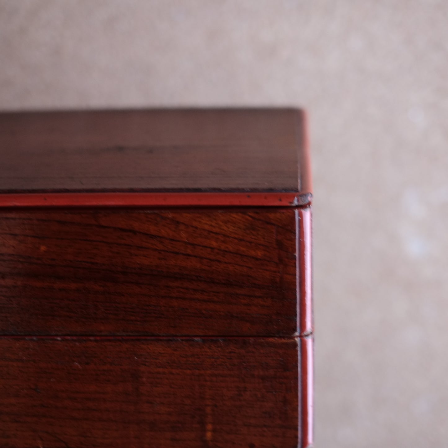 時代　縁朱木地塗五段重箱　（幕末-明治初期)19世紀末