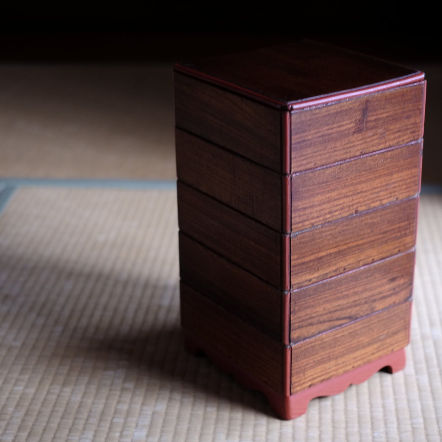 時代　縁朱木地塗五段重箱　（幕末-明治初期)19世紀末