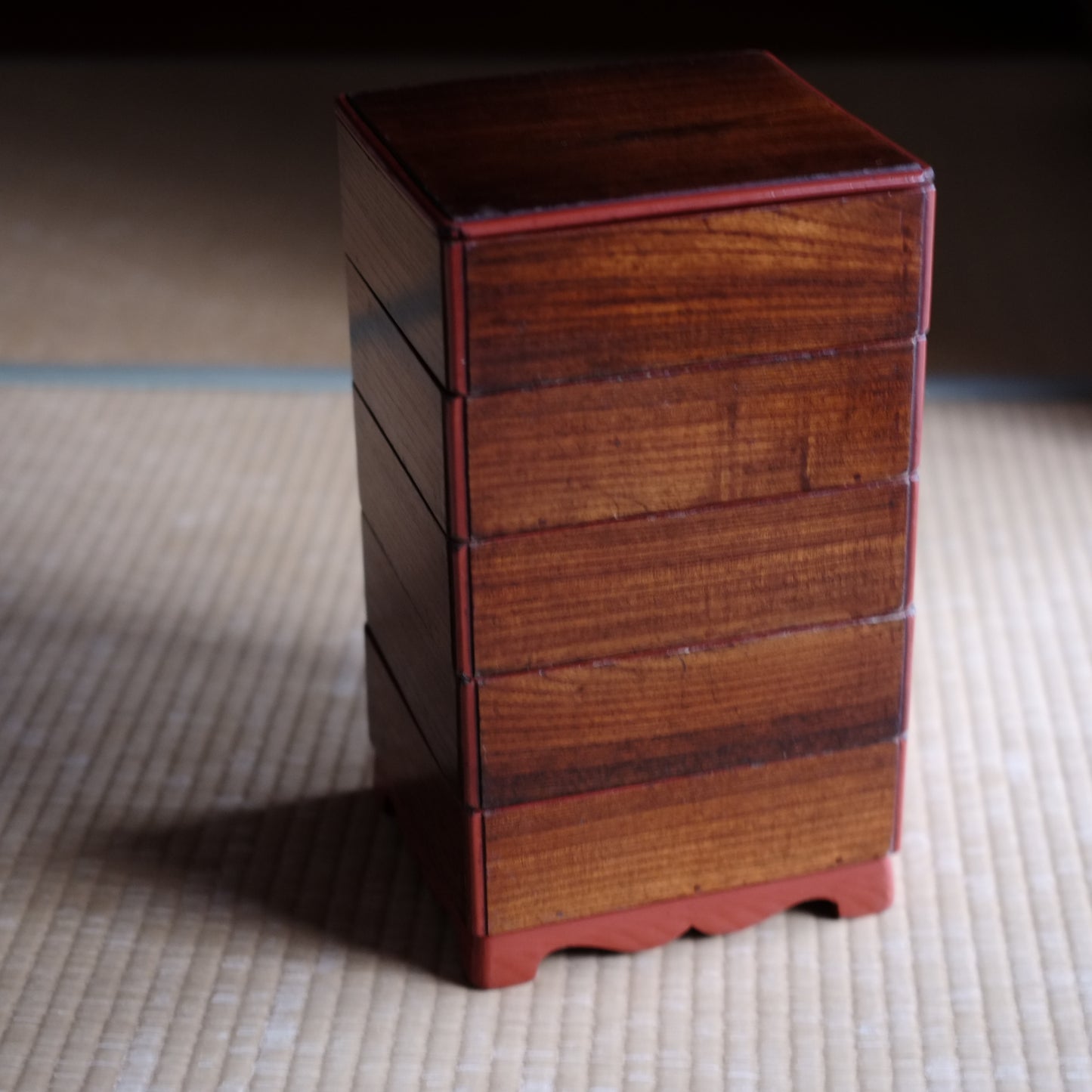 時代　縁朱木地塗五段重箱　（幕末-明治初期)19世紀末