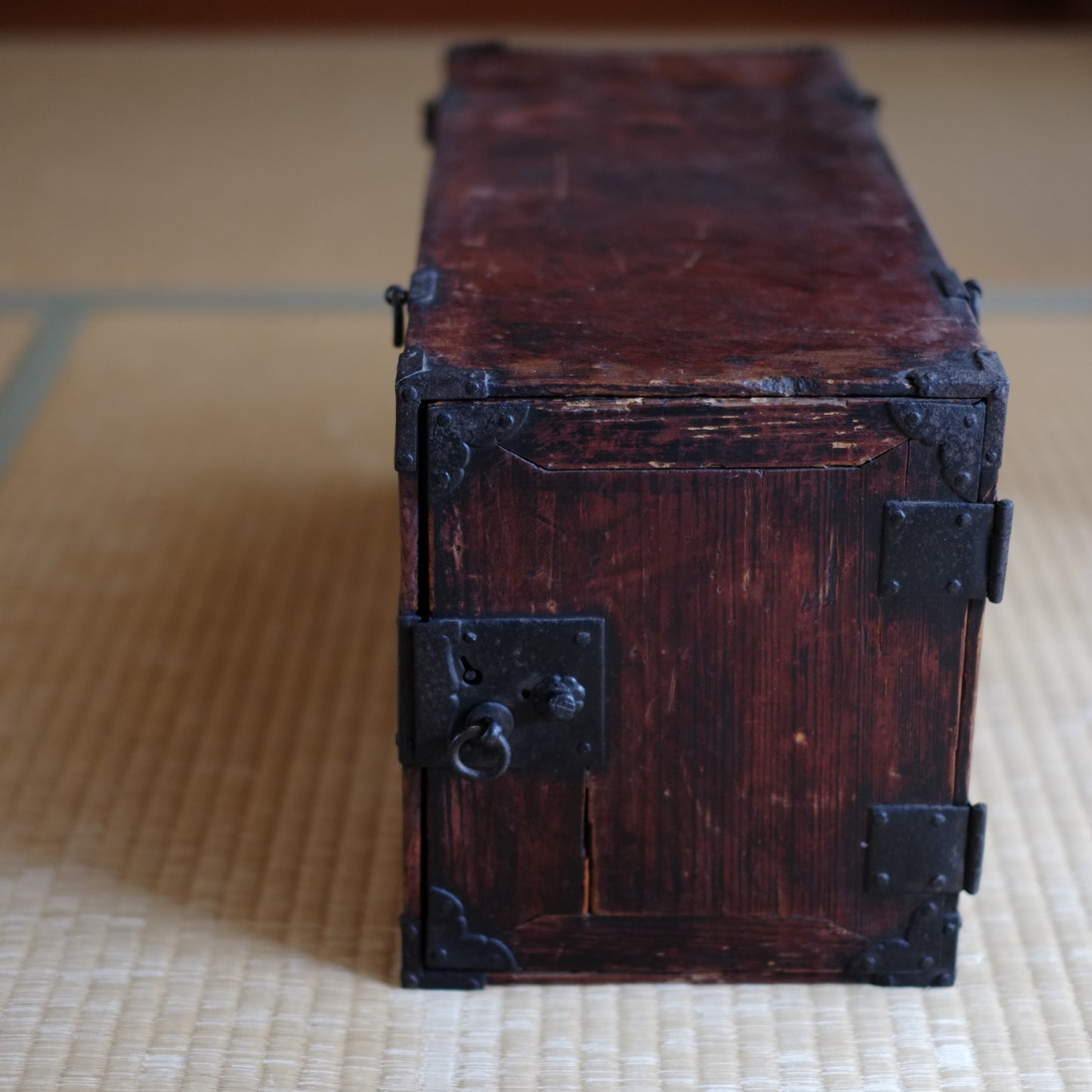 時代　鉄金具付小箪笥・抽斗箱 (江戸時代)