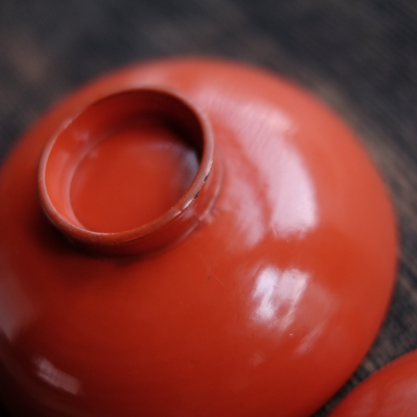 時代　洗朱漆　扇子松梅鶴蒔絵椀（明治〜大正頃）