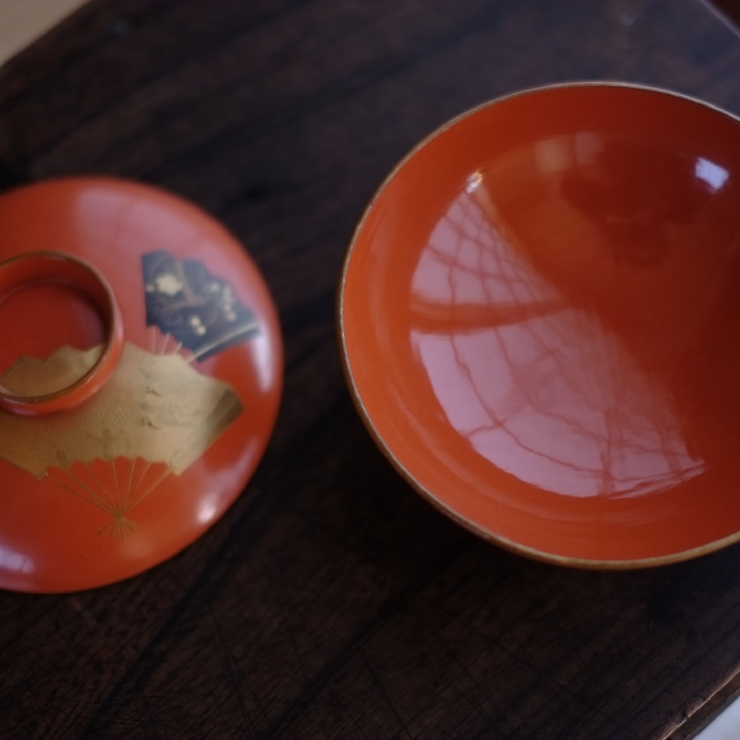 時代　洗朱漆　扇子松梅鶴蒔絵椀（明治〜大正頃）