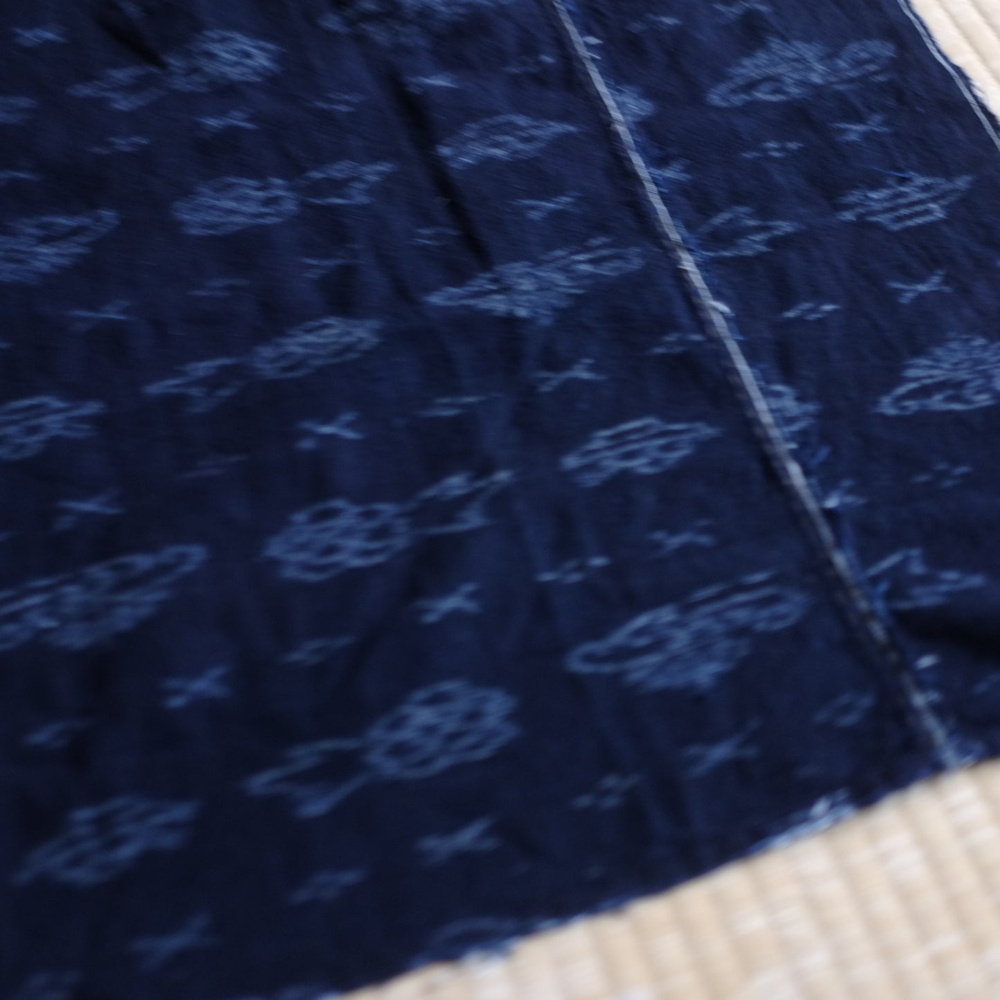 時代　藍染絵絣古布　（明治-大正期）