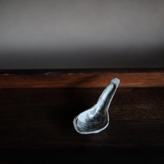 時代 青花唐草文散蓮華 E (明-清朝)