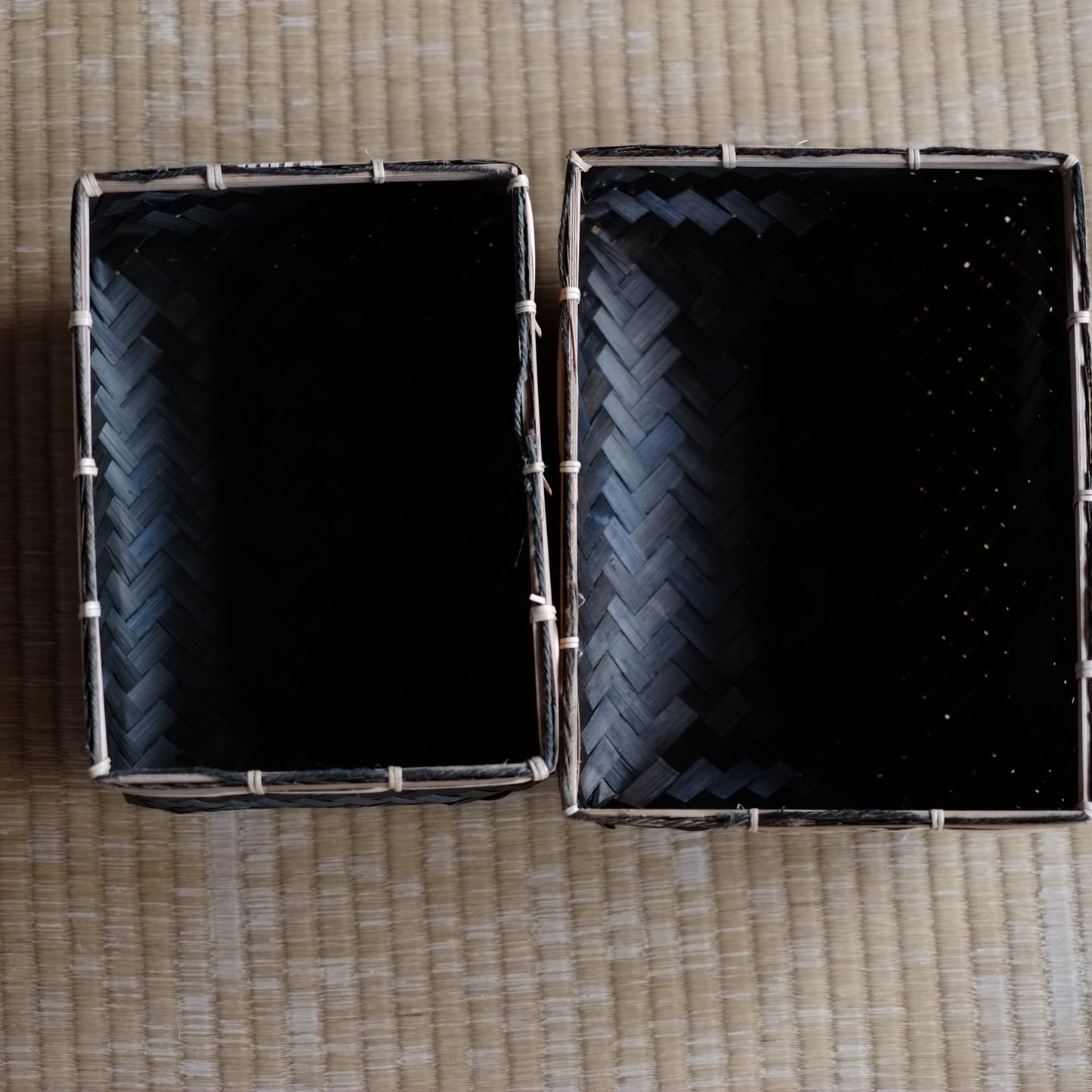 時代　煤竹網代蓋付籠　　茶箱