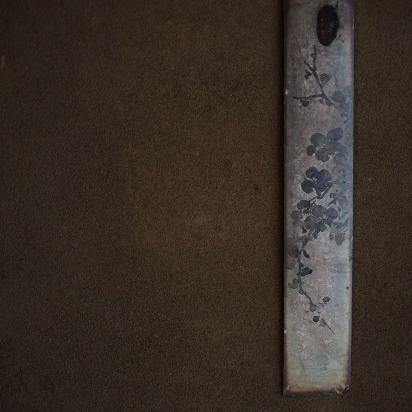 時代　銀地紙本梅図　水墨画　短冊