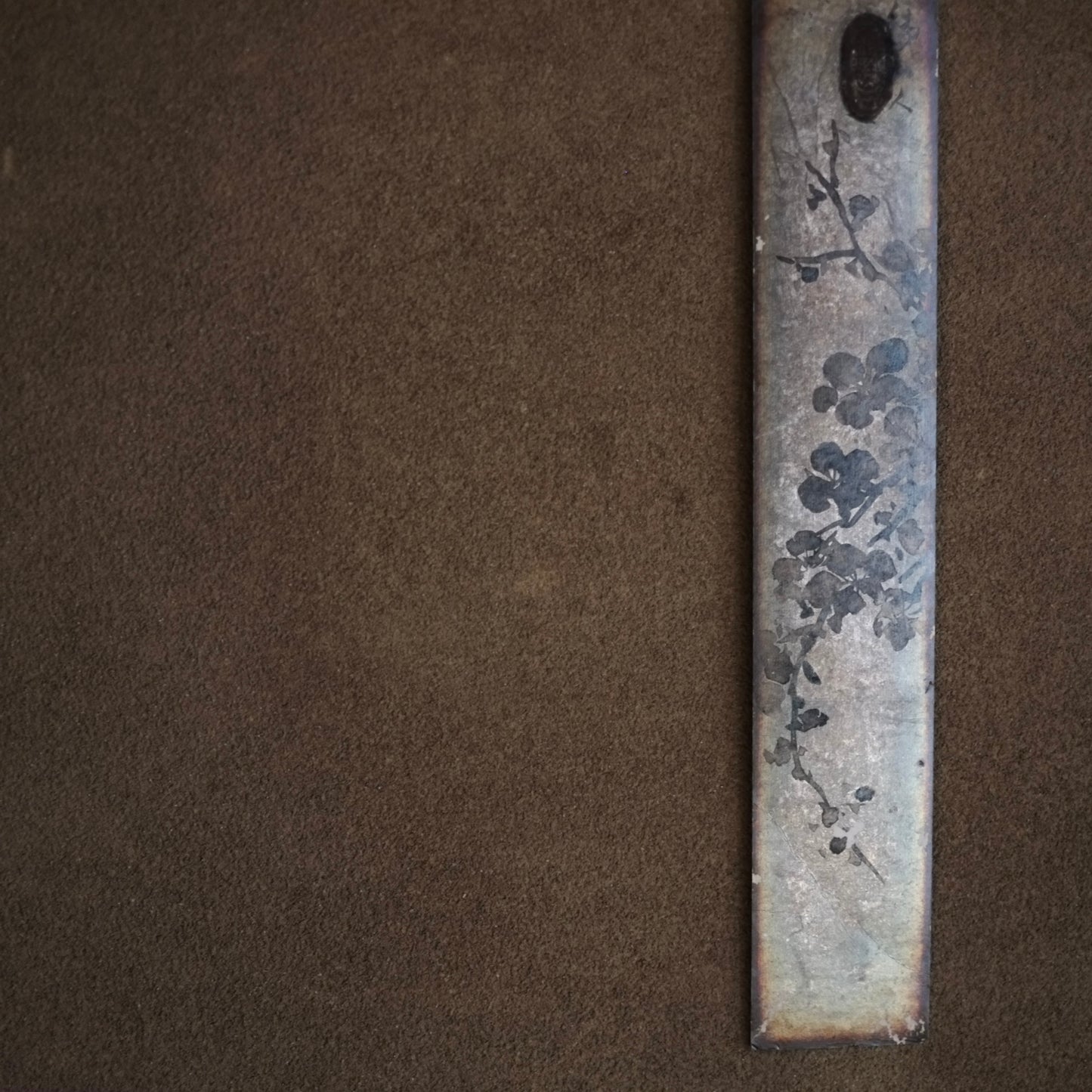 時代　銀地紙本梅図　水墨画　短冊