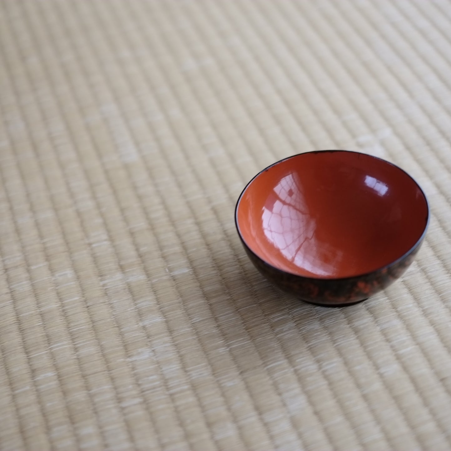 時代　内朱外黒漆塗吹雪文椀(江戸時代　18-19世紀)