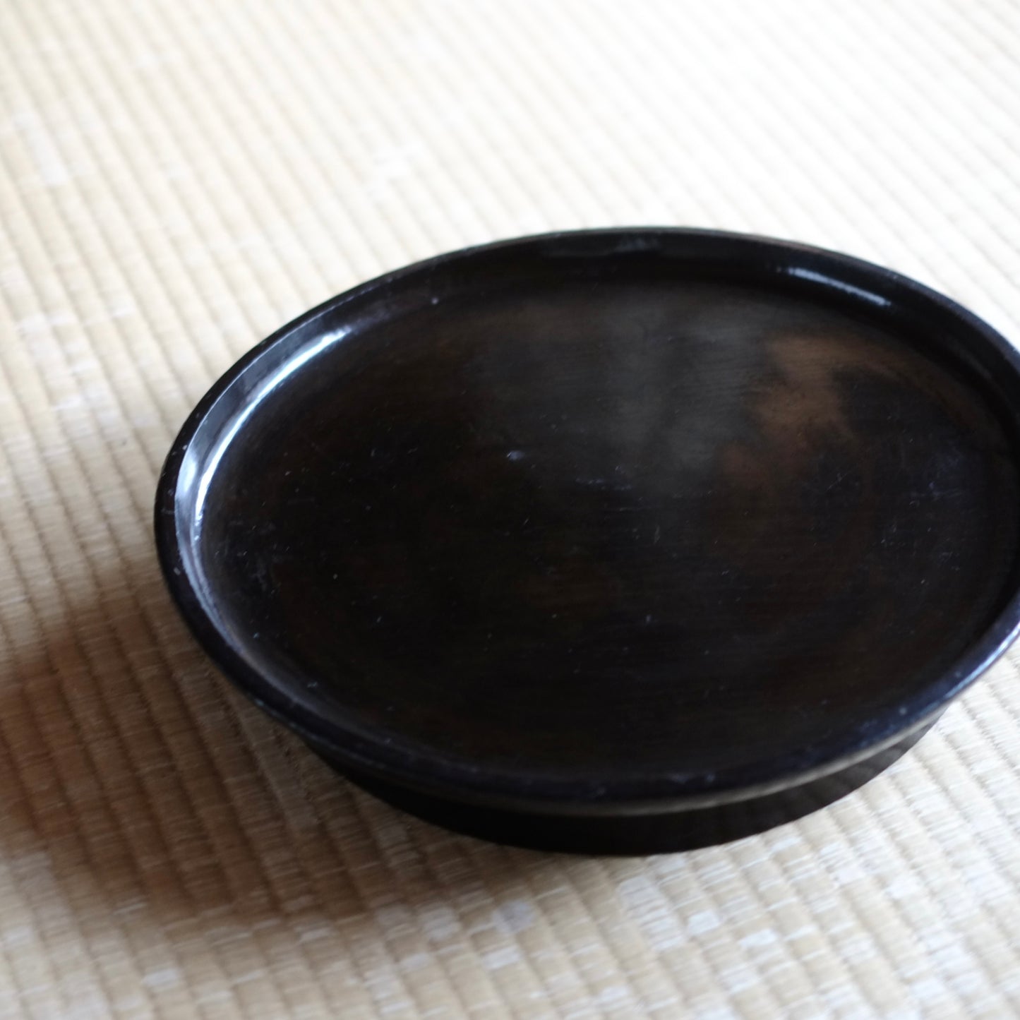 時代　刳抜総黒漆高足盆　(江戸後期-明治時代　19世紀末)