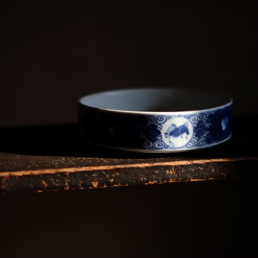 時代　馬文染付丸鉢　(江戸時代19世紀)