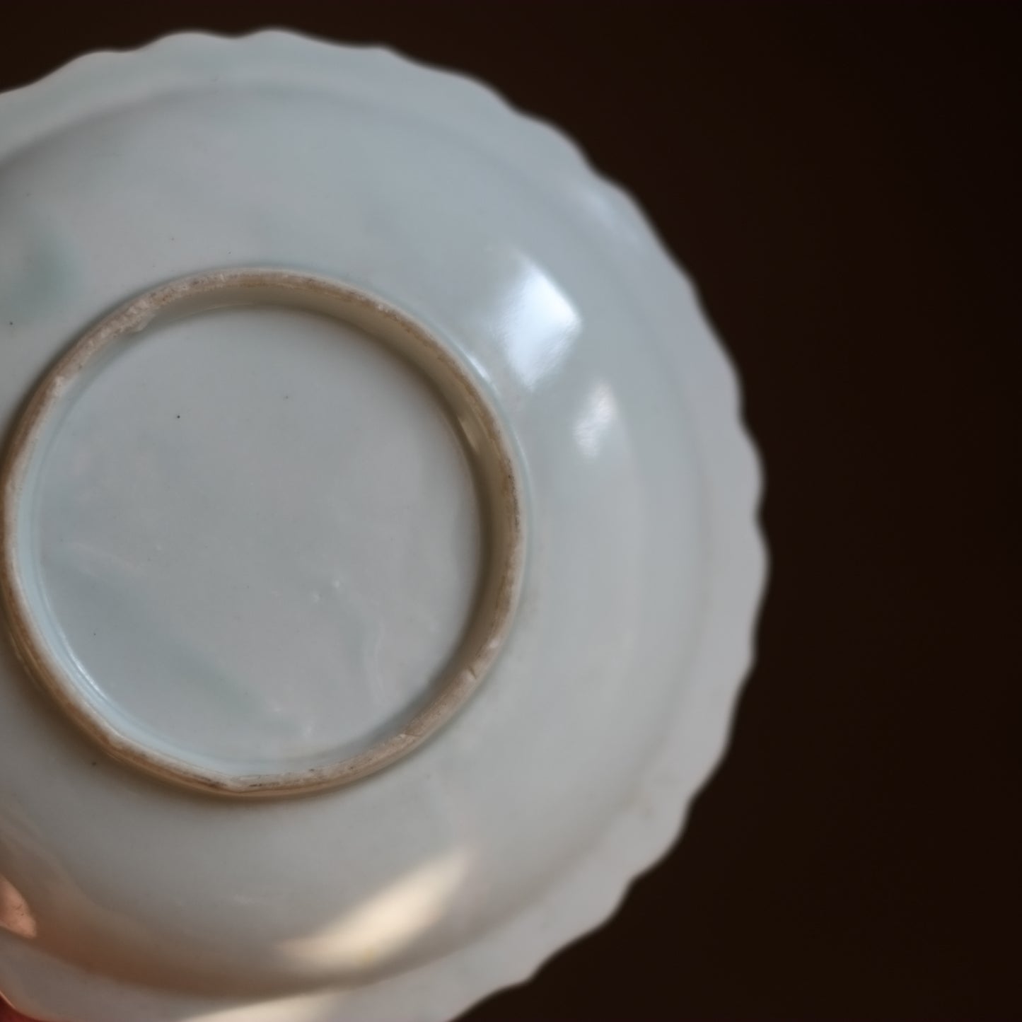 時代　輪線粒手梅枝図　輪花平皿　(江戸後期-明治時代)